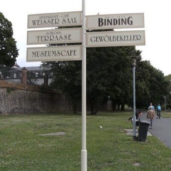 Schilder, Firmenschilder, Hinweisschilder, Bürobeschilderungen und Wegweiser - Logoform Werbetecnhnik GmbH in Heusenstamm 