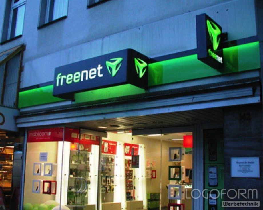 Lichtwerbung mit Lichwerbeanlagen - Logoform Werbetecnhnik GmbH Heusenstamm